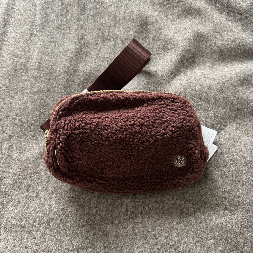 Everywhere Belt Bag